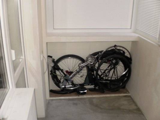Рекомендации: как хранить велосипед зимой на балконе - фото