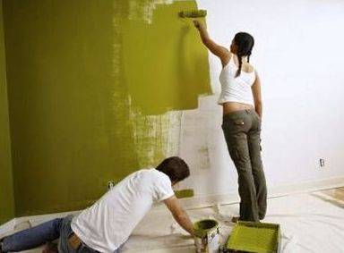 Покраска стен латексной краской: разнообразие составов, подготовка поверхности и малярные работы с фото